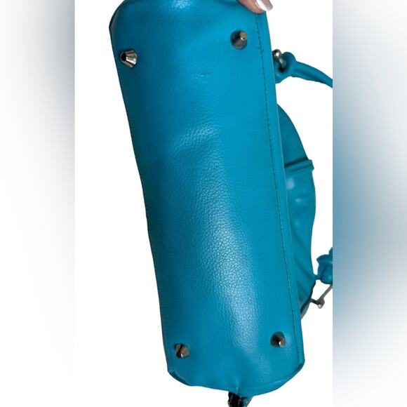 Turquoise Faux Leather Shoulder Bag with Silvertone Hardware - Picture 5 of 13